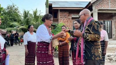 Gandeng KPM Siga Naran Ina, Bupati Lembata Siap Fasilitasi Pasar Produk Lokal Perempuan Mandiri